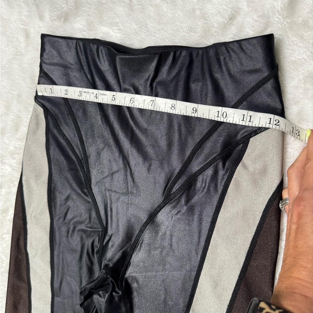 P.E Nation SUPERSTAR LEGGING IN BLACK - Picture 12 of 14